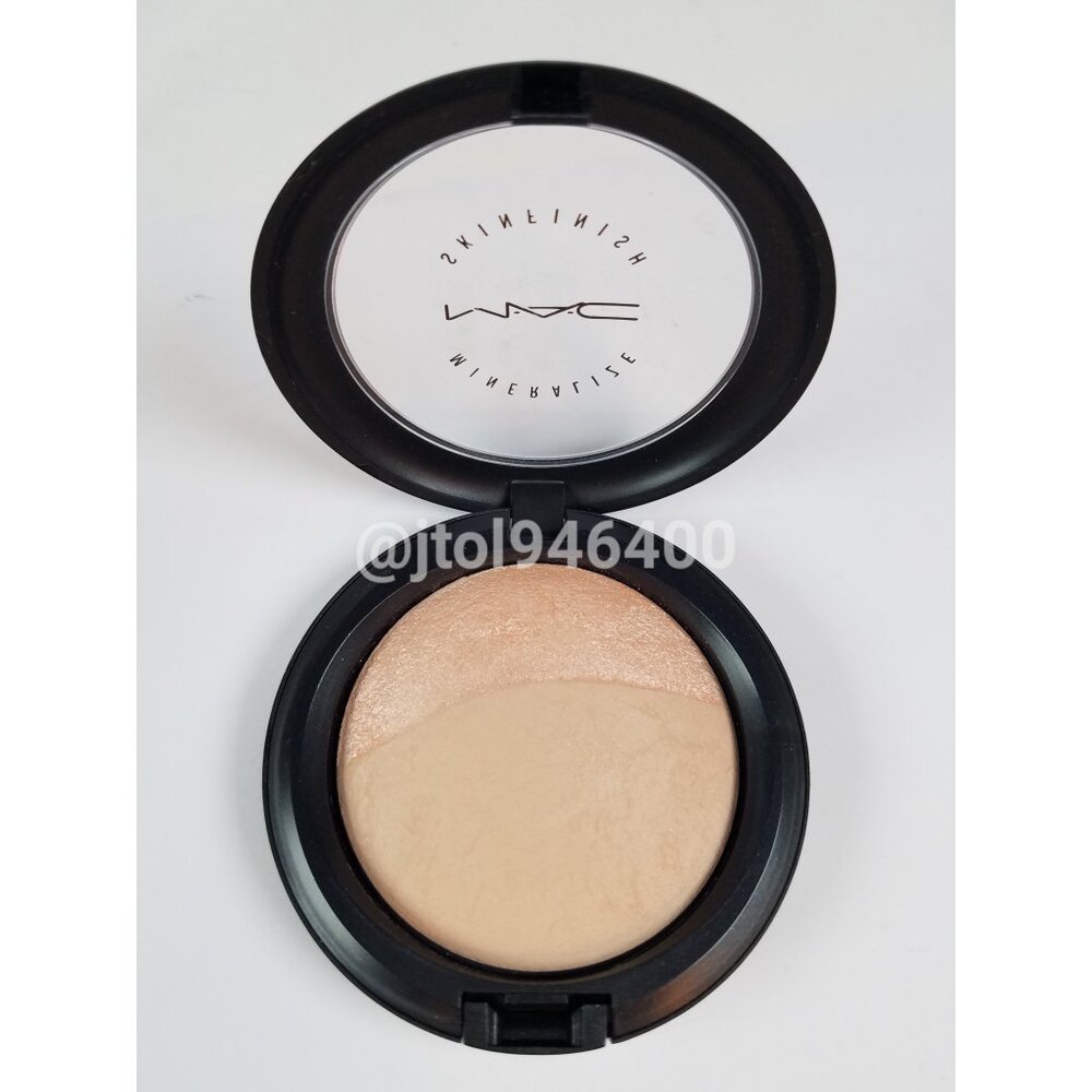 Mac Medium Natural And Shimmer Mineralize Skinfinish